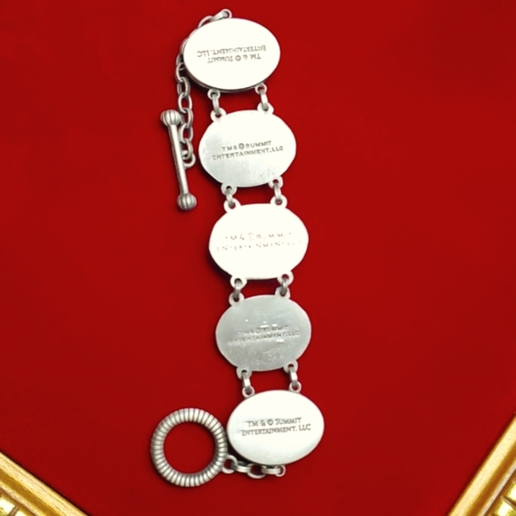 Twilight New Moon Alice Turquoise Cabochon Bracelet - Picture 7 of 9